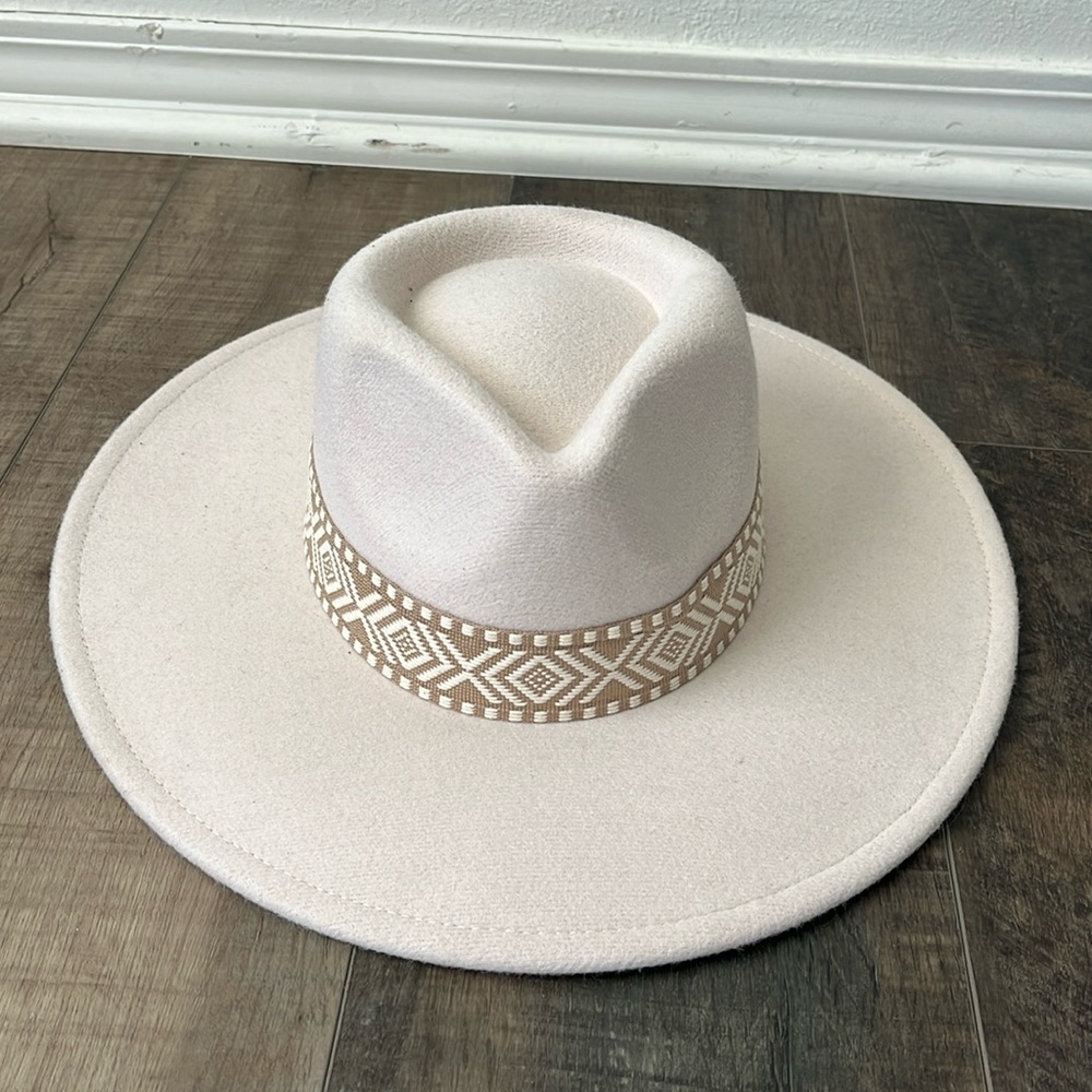 Cream Color Hat, Os With Draw String For Other Si… - image 1